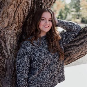 Meet your Posher, Chloe